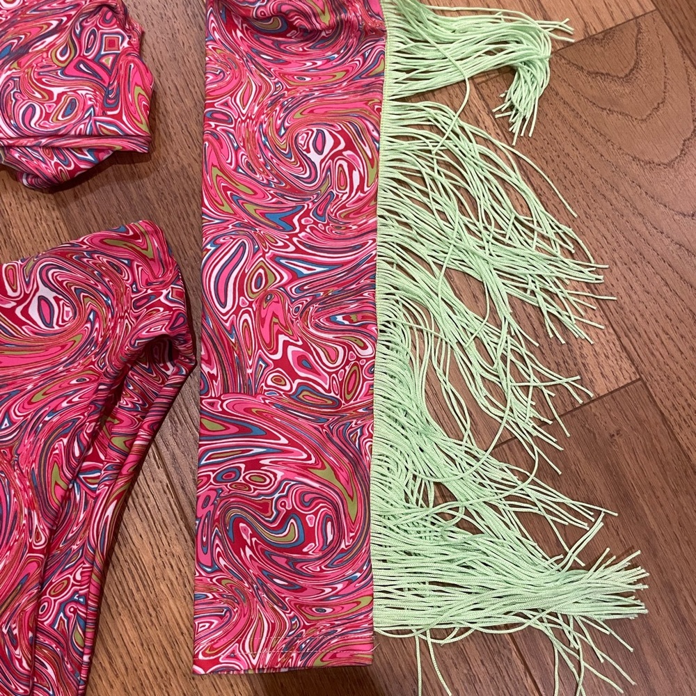 Play It Cool Swirly Rave Set - Picture 3 of 7